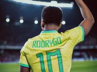 华体会体育-内马尔回归赛场，出色防守首场状态亮眼，热火观众沸腾！的简单介绍