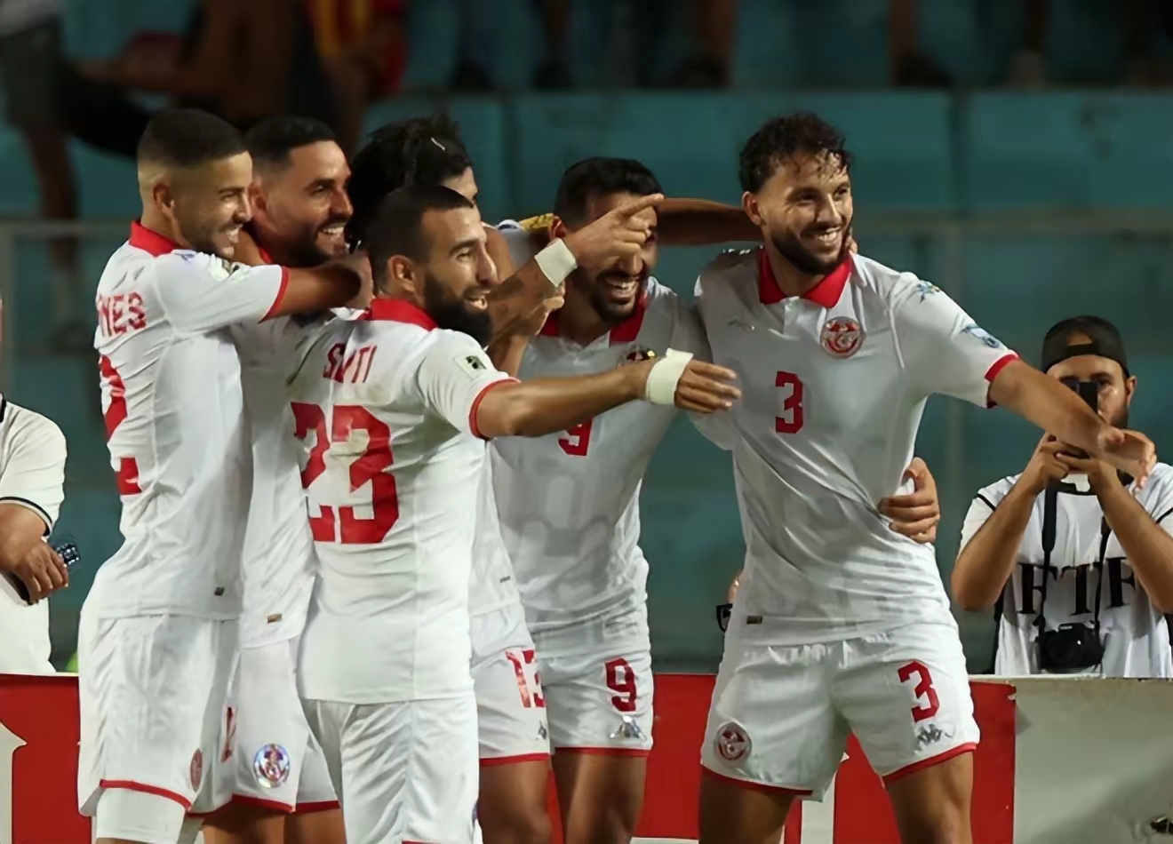 包含法甲赛程吃紧，北京首钢加时末段造点机会，底气十足，身体对抗强度拉满的词条